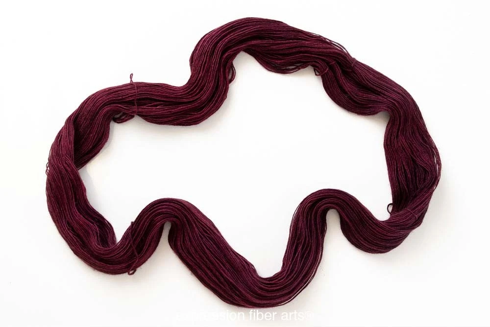 【わくさん】Rondine Burgundy Burgundy 'HARMONY' YAK FINGERING - Expression Fiber Arts