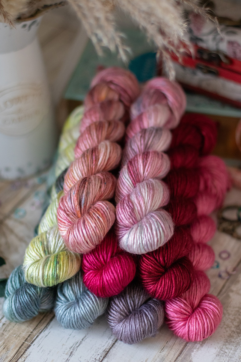 【ゆん】todayful Embroidery Pre-Order Secret Language of Flowers Hues 'PEARLESCENT' WORSTED
