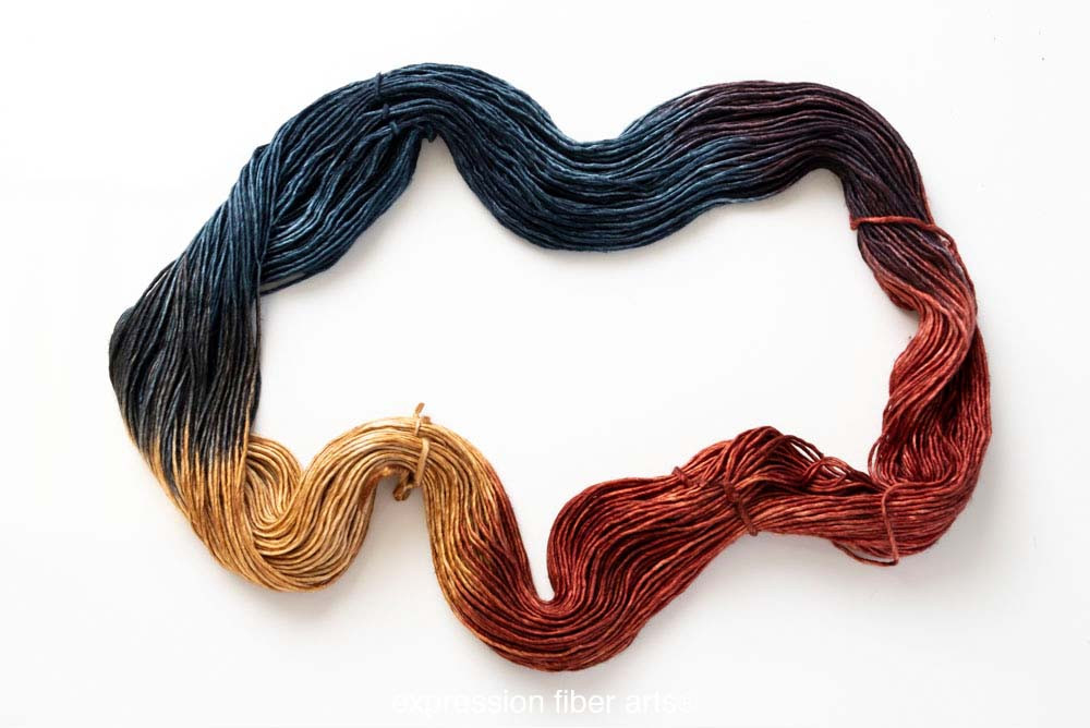 Pre-Order Cozy Christmas 'PEARLESCENT' WORSTED - Expression Fiber Arts