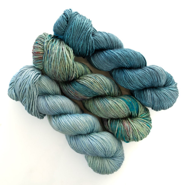 Melusine Hues 'PEARLESCENT' WORSTED KIT - Limited Edition