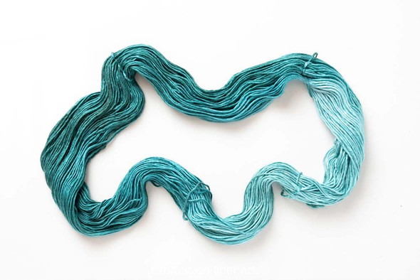 The Lady Of Shalott 'PEARLESCENT' WORSTED The Lady Of Shalott 'PEARLESCENT' WORSTED