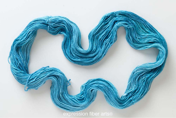 Pre-Order Blue Feather Texture 'PEARLESCENT' WORSTED