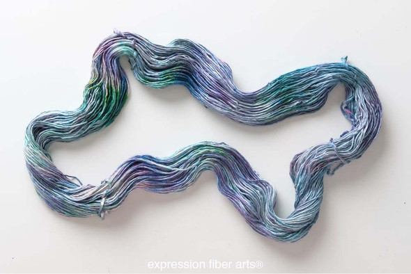 Pre-Order July Larkspur 'PEARLESCENT' WORSTED Pre-Order July Larkspur 'PEARLESCENT' WORSTED