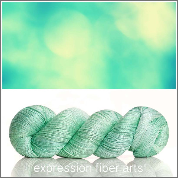 Oopsy Zephyr 'MOONGLEAM' Fingering