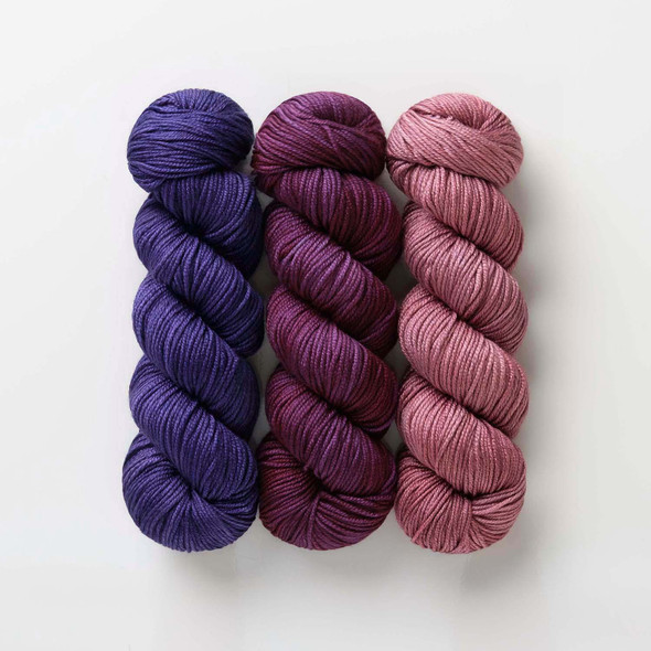 Pre-Order Umbrella Hues 'CREMA' WORSTED