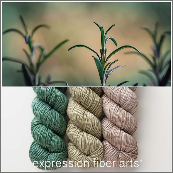 Oopsy Thyme Hues 'CREMA' WORSTED