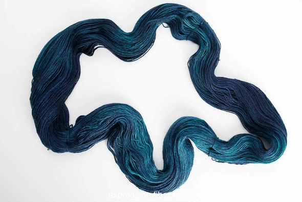 Oopsy New York at Night 'PEARLESCENT' FINGERING