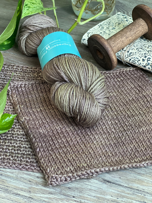 Oopsy Mocha Mousse 'YAK SILK' FINGERING