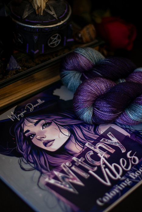 Pre-Order Witchy Vibes Coloring Book – Free Gift with Witchy Vibes Wishglow Sport