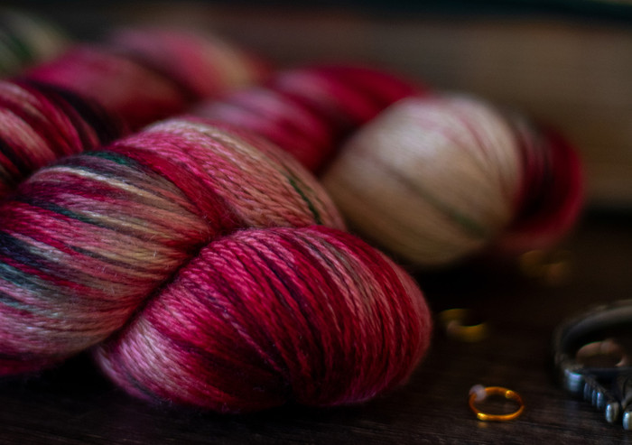 Fireside Ember 'OASIS' FINGERING