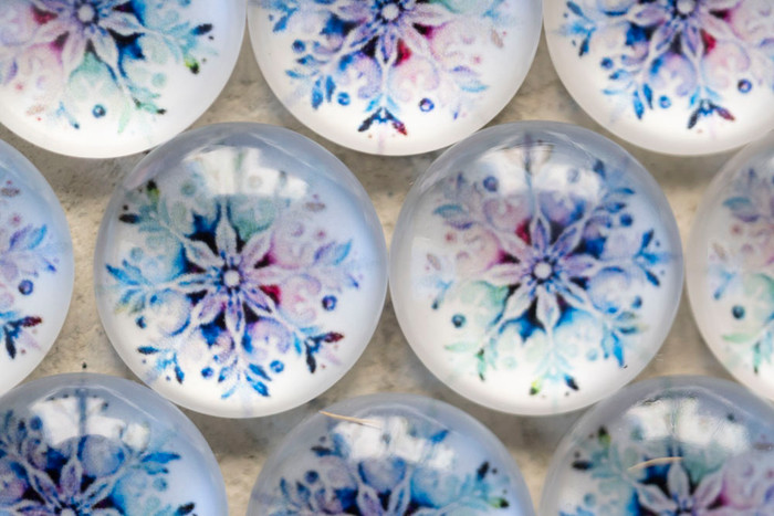 Glitter Run (Dark Speckled) – January 2026 Insider's Yarn Club