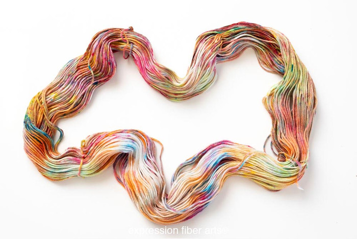 Pre-Order Bright Beginnings 'DEWY' DK