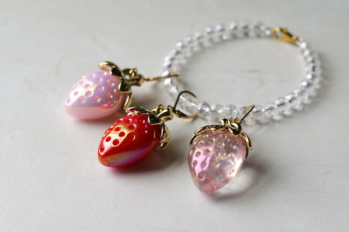 Fancy Strawberries Stitch Markers with Beaded Holder