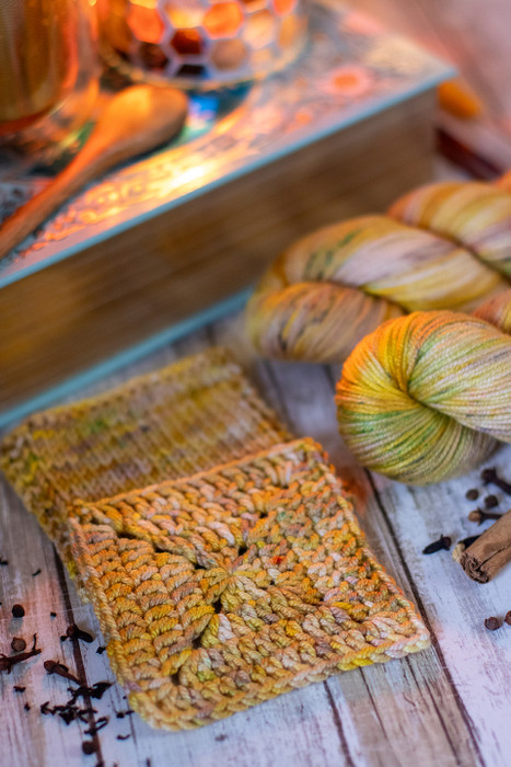 Cup of Chamomile 'CREMA' WORSTED