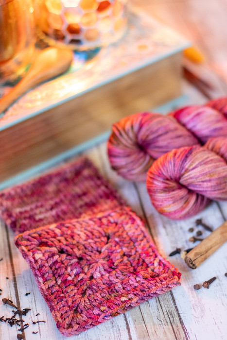 Cup of Echinacea 'CREMA' WORSTED