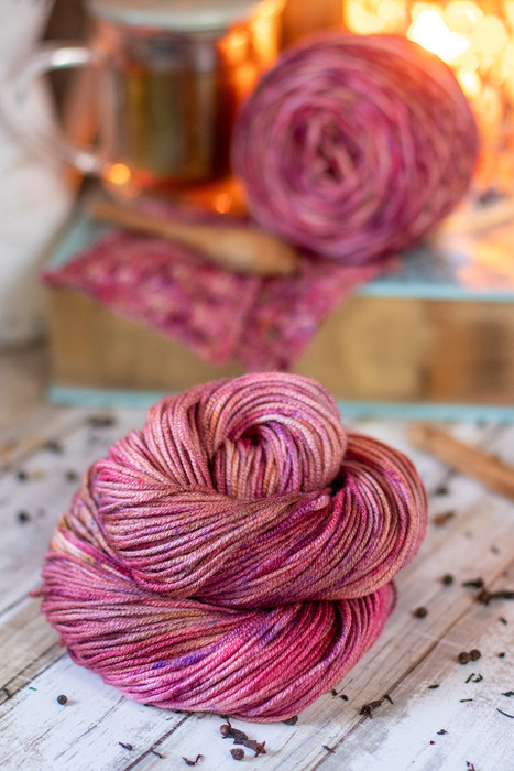 Cup of Echinacea 'CREMA' WORSTED