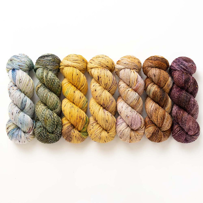The Golden Apiary Hues Mid-Month Club May 2026 (YARN & GOODIES)