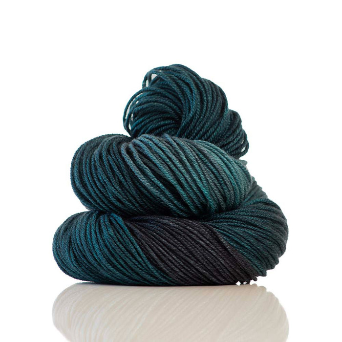 Distant Castle 'CREMA' WORSTED - Limited Edition