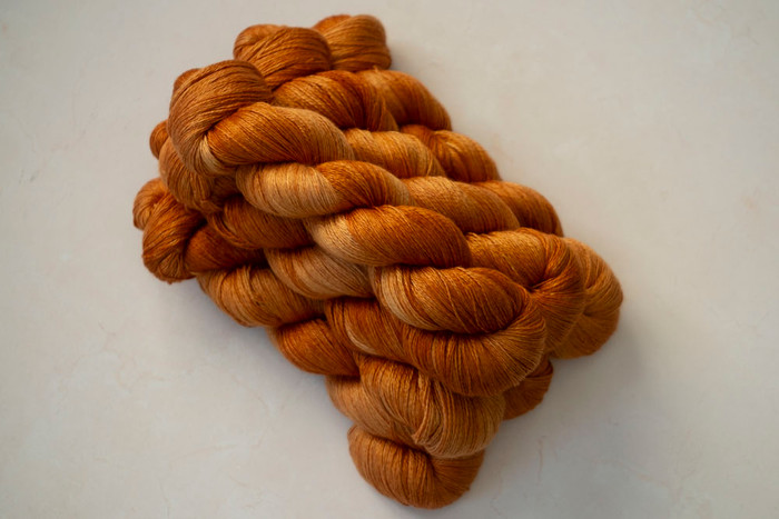 Oopsy Lion 'YAK SILK' LACE
