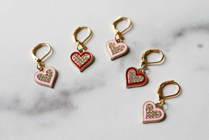 Gold Sparkling Heart Stitch Markers – Set of 5