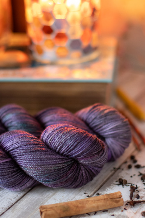 Pre-Order Cup of Elderberries 'CREMA' WORSTED