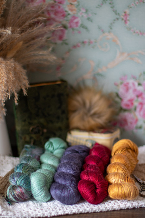 On Skein of Death Hues 'ALPACA SILK' DK KIT