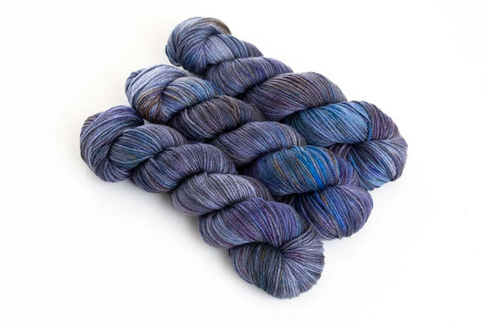 Cup of Butterfly Pea Flower 'CREMA' WORSTED