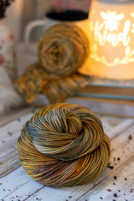 Cup of Turmeric and Ginger 'CREMA' WORSTED