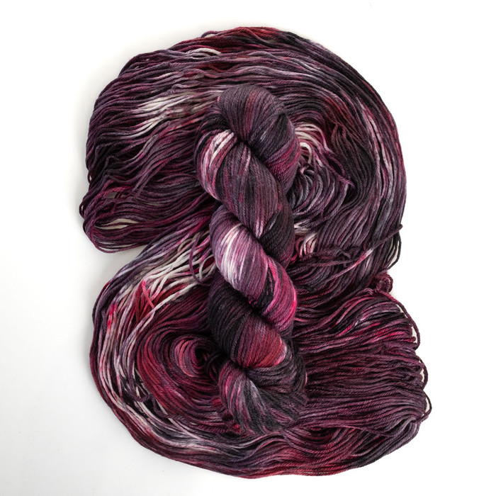 Queen of the Night 'DEWY' DK - Limited Edition