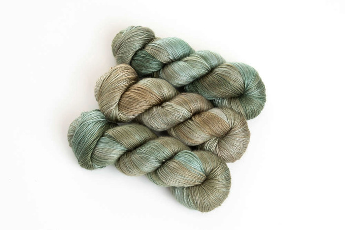 Pre-Order Elven Grove 'PEARLESCENT' FINGERING