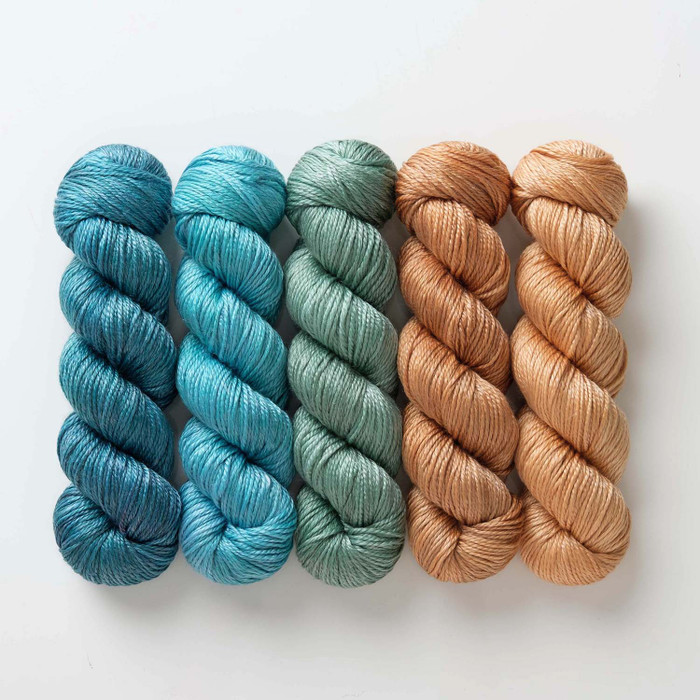 Scintillating Hues 'LUSTER' WORSTED