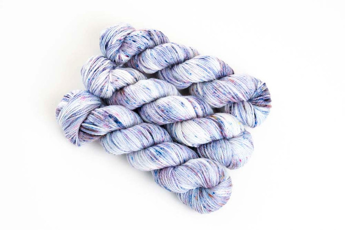 Star Shower 'BUTTERY' WORSTED Star Shower 'BUTTERY' WORSTED