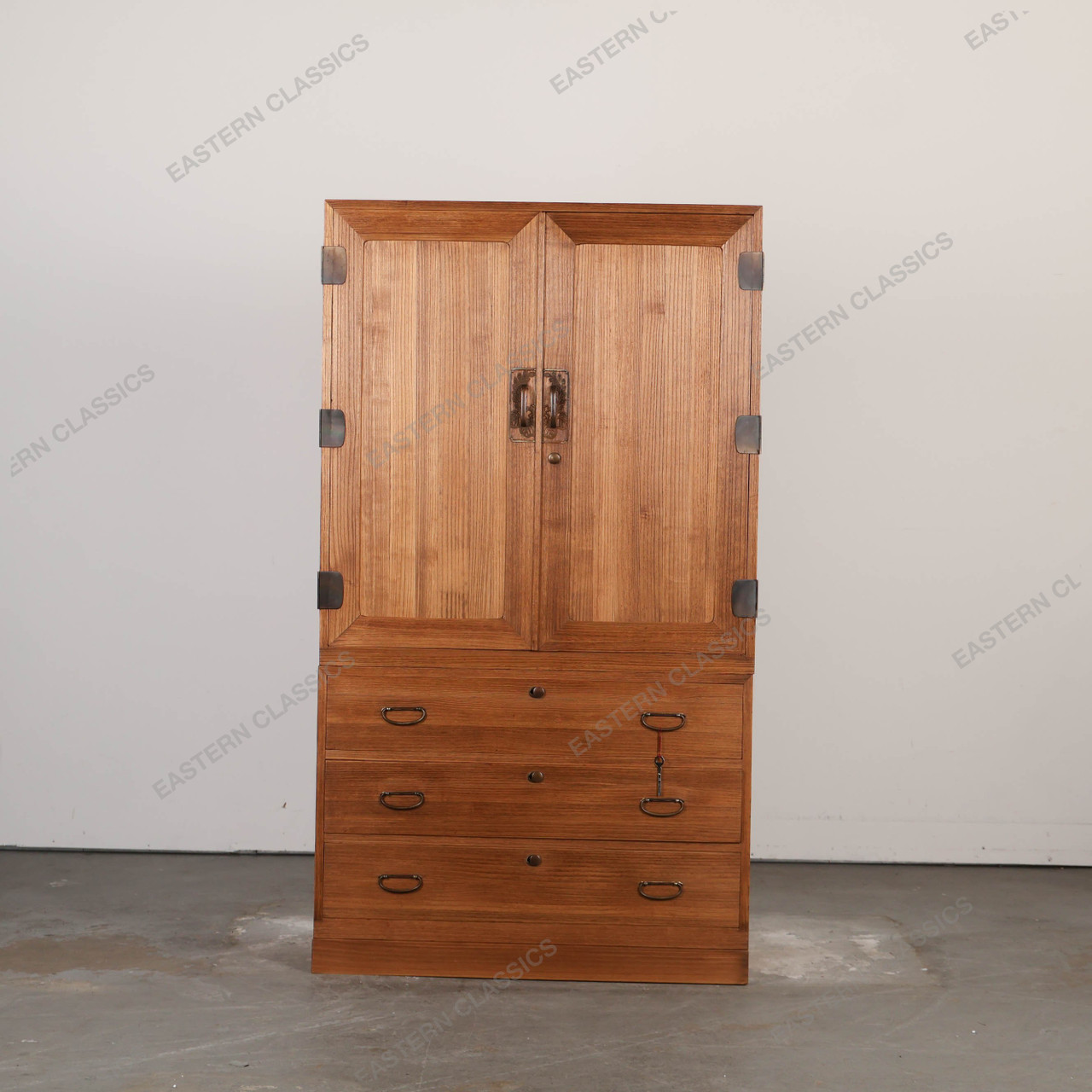 Eastern Classics | Antique Japanese Tansu & Furniture in the U.S.