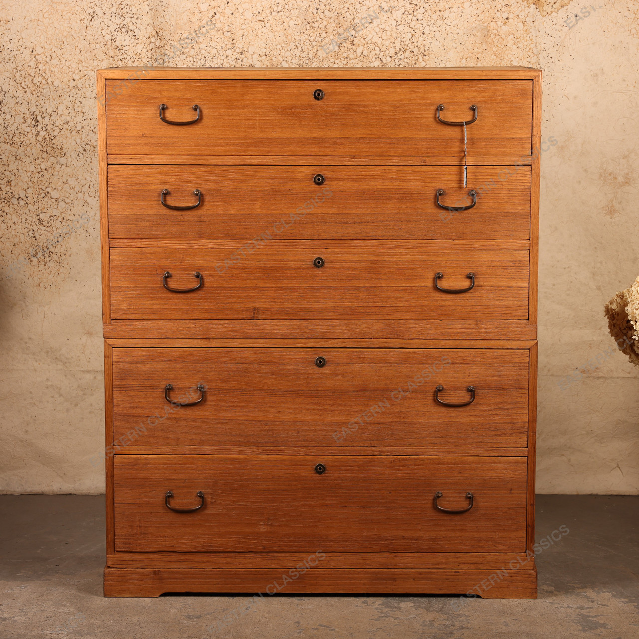 Eastern Classics | Antique Japanese Tansu & Furniture in the U.S.