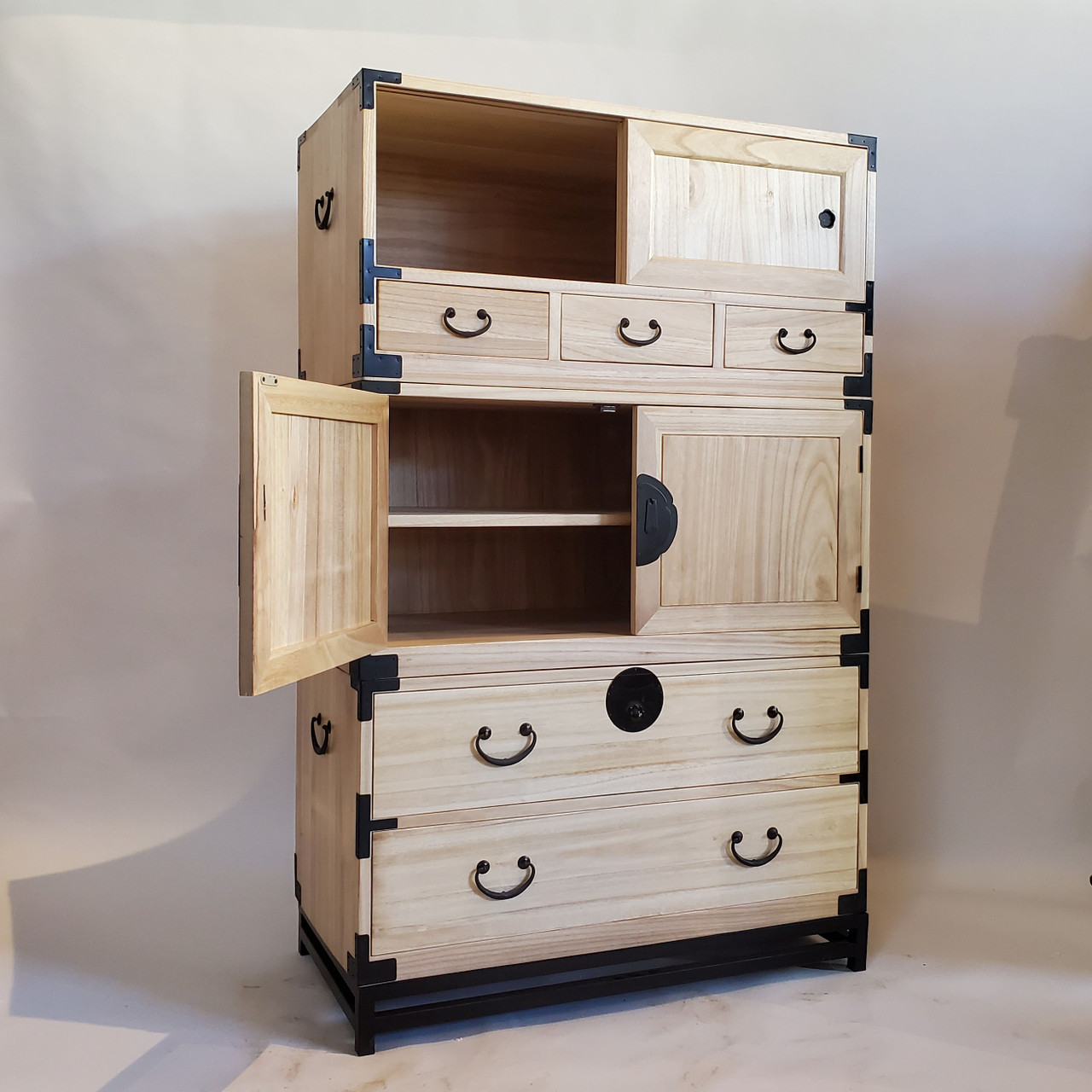 CAPIC　茶箪笥　Japanese Traditional Chest Japanese style 3 sections clothing chest. (KB21)