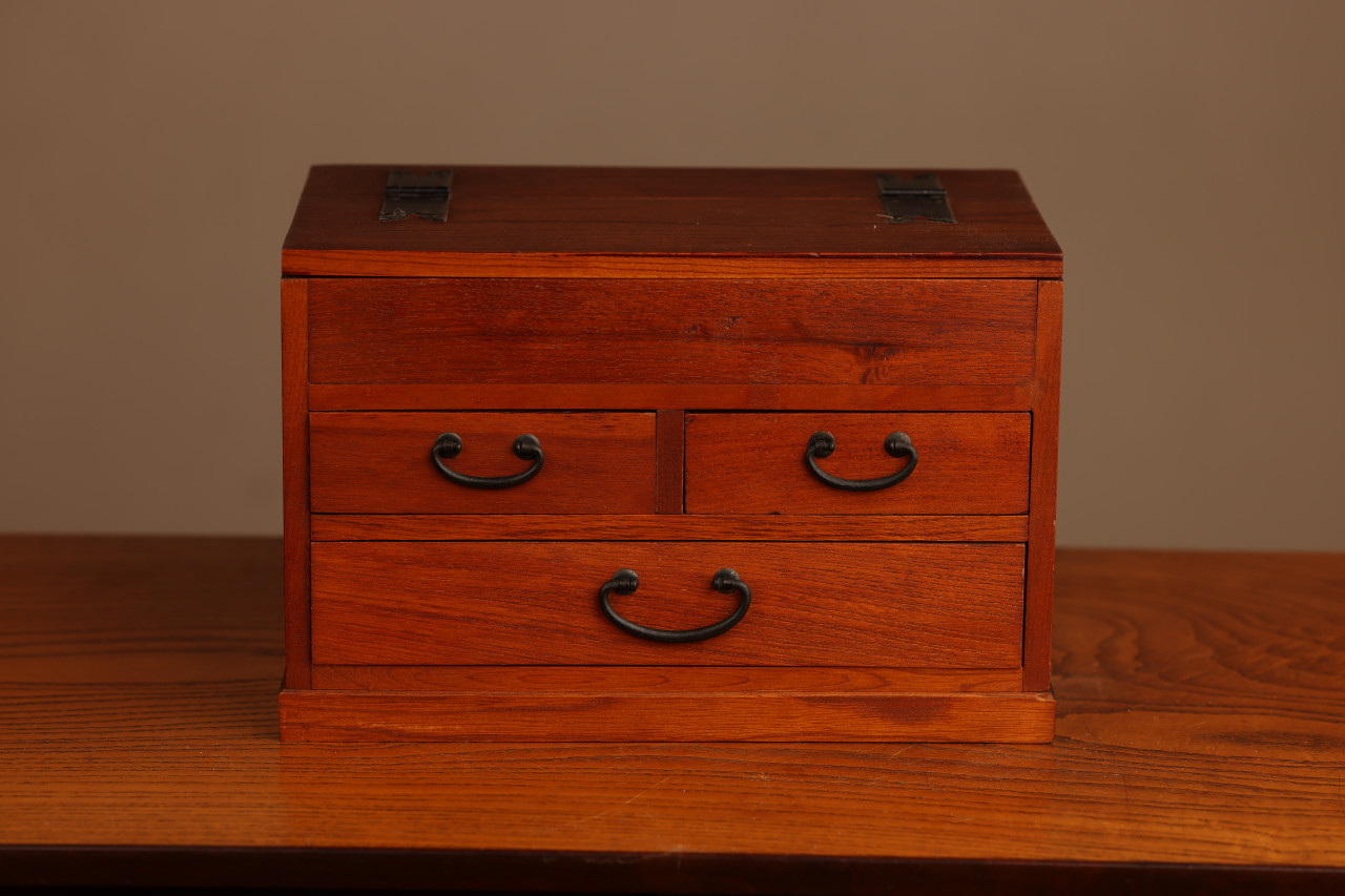 Vintage Japanese Sewing Box / Haribako (22S15)