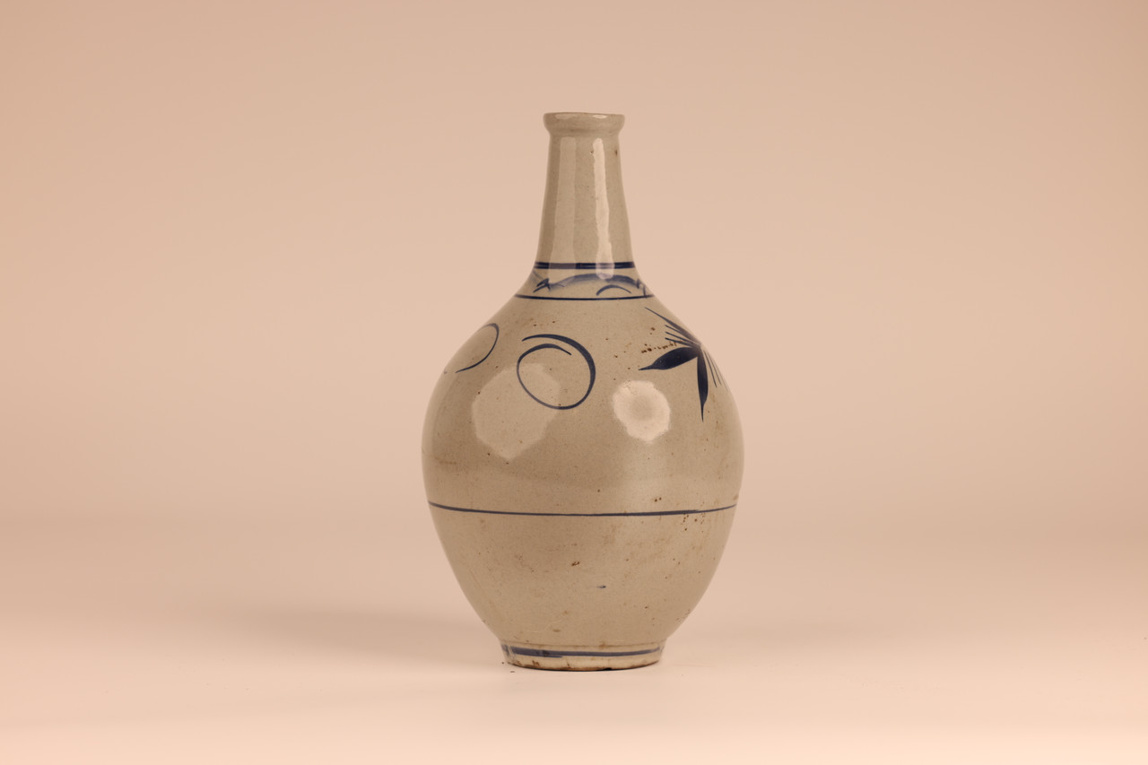 Vintage Japanese Sake Bottle Tokkuri (23M164-1)