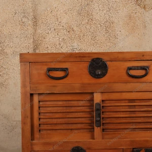 Antique Japanese Choba Tansu Merchant Chest with Slatted Sliding Doors and Iron Safe Door, Meiji Period - 2