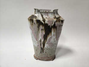 Japanese Shino Pottery Flower Vase (22J-315) Japanese Shino Pottery Flower Vase (22J-315)