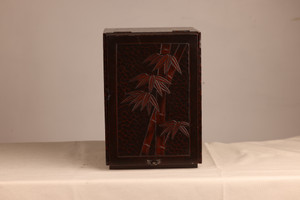 Japanese Kyodai Vanity Mirror Kamakura Carving (23F-114-1)