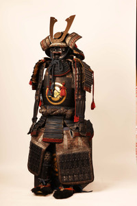 Vintage Samurai Yoroi Kabuto Black Armour A Set (23M-129) Vintage Samurai Yoroi Kabuto Black Armour A Set (23M-129)
