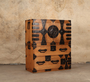 Antique Japanese Kannon Biraki Isho Tansu 2 Section(24A-B200)