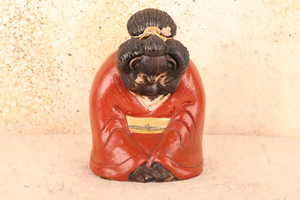 Vintage Japanese Tanuki Statue Female Figurine (24J-344-5)
