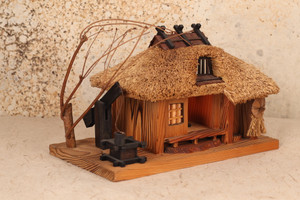 Japanese Miniature Farmhouse  (24N-114)