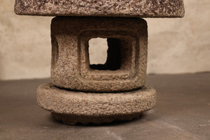Japanese Stone Lantern Toro for Garden (24N-178)