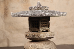 Japanese Stone Lantern Toro for Garden (24N-88)