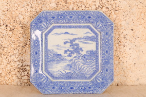 Vintage Japanese porcelain octagonal plate(463-1)