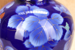 Vintage Japanese Flower Vase — Porcelain, 1950, Showa Era (SKU: 25M-511)