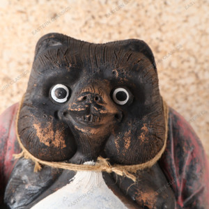 Antique Japanese Tanuki Raccoon — Pottery, 1910, Meiji Era (SKU: 25S-546)