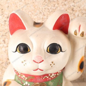 Vintage Japanese Maneki Neko Cat — Clay, 1980, Showa Era (SKU: 25S-793-4) - 2